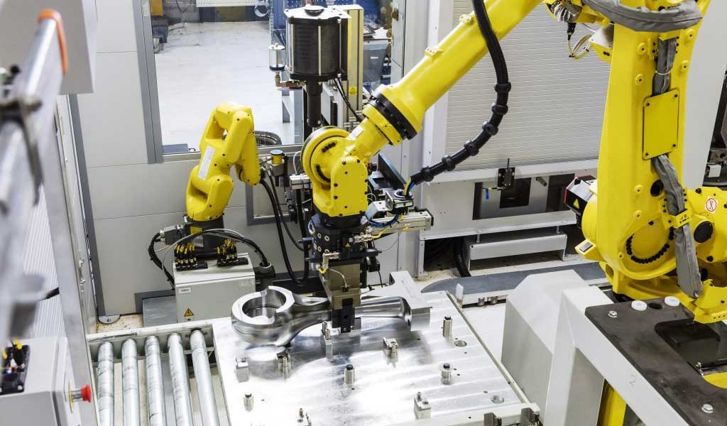 production-robot-for-cnc