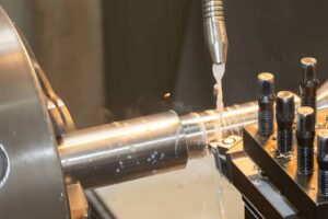 Coolant-assisted turning tool steel shaft